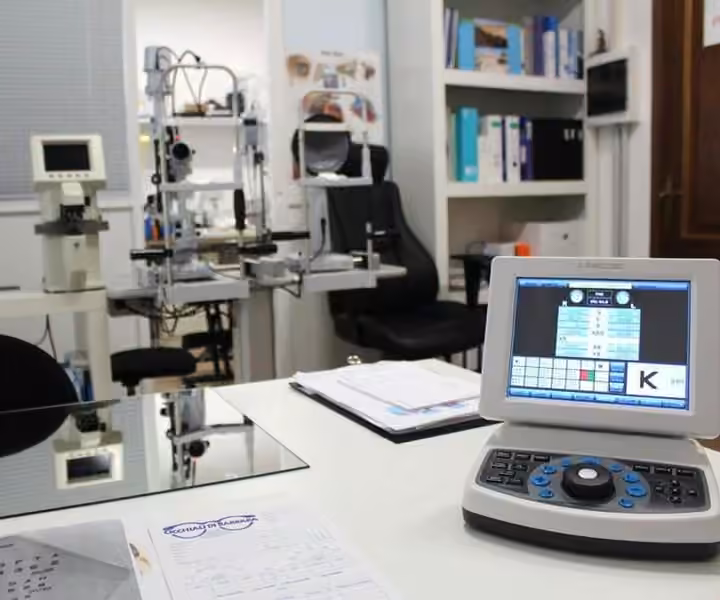 Strumentazione del laboratorio ottico Occhiali di Barbara